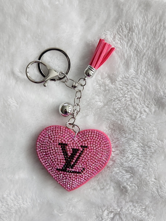 Fashion Jewelry Accessories - Pink Heart Rhinestone Keychain with Luxury Logo Bag Charm